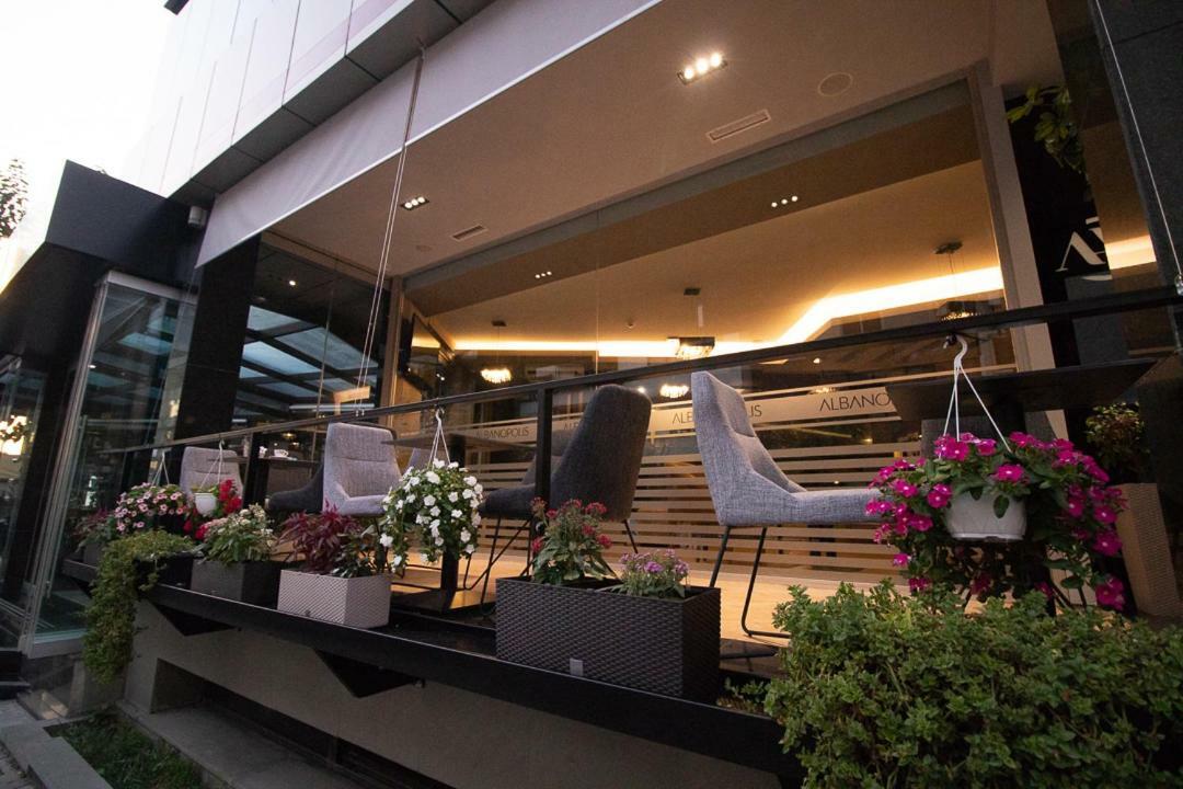 Albanopolis Hotel Tirana Exterior foto